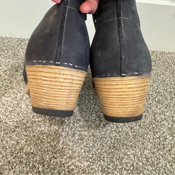 Dansko Maria Leather Milled Nubuck Ankle Boots Grey Black Western Fall Boho - Picture 3 of 11